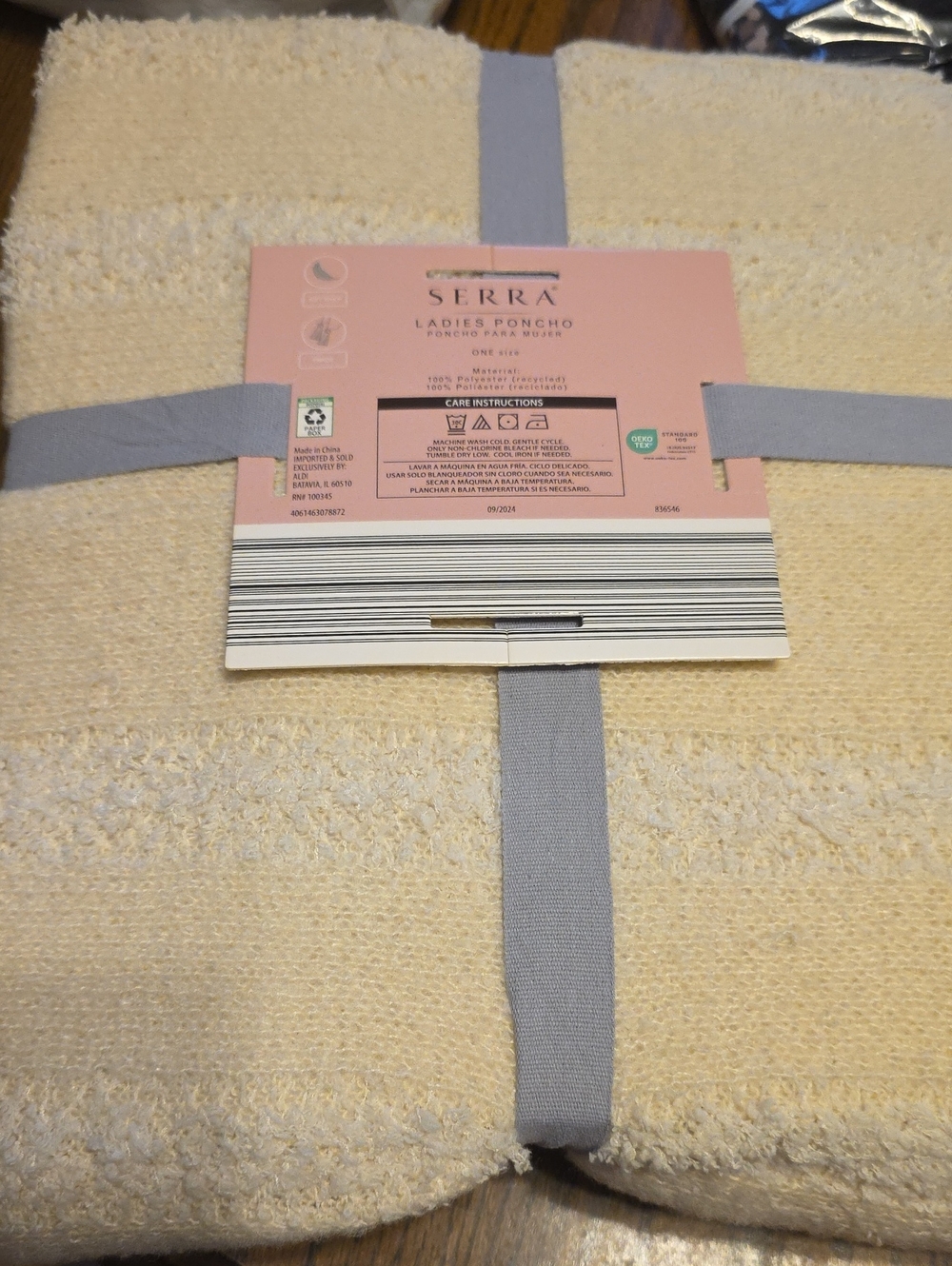 NWT Serra Cozy Bouclé Knit Striped Poncho O/S Cream